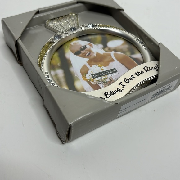 Malden | Bling, Bling, I Got The Ring | Silver Toned Keepsake Picture Frame NWT - Picture 5 of 6